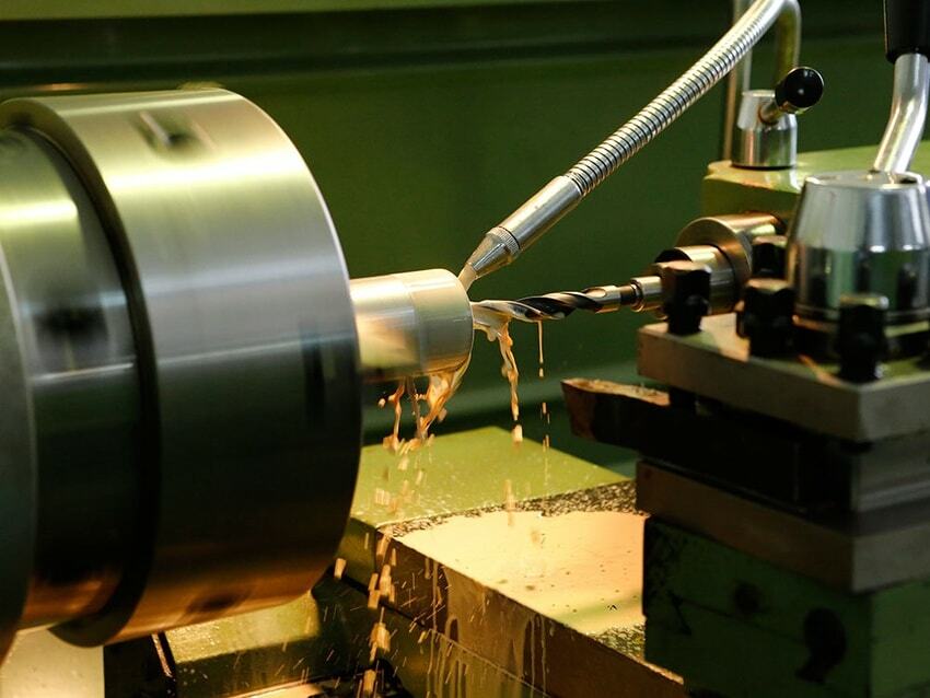 <span style="font-weight: bold; font-style: italic;">Металлообработка</span>